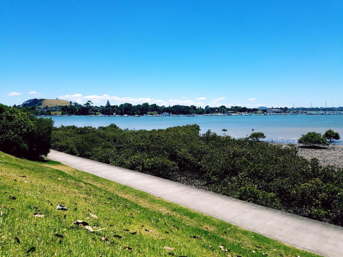 New Smart Home Nearby Plaza Auckland Exterior photo